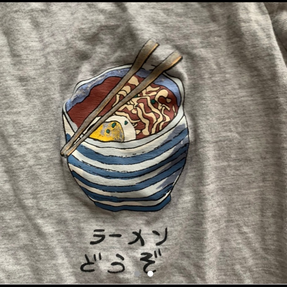 Gray Tee Shirt With Cute Ramen Bowl